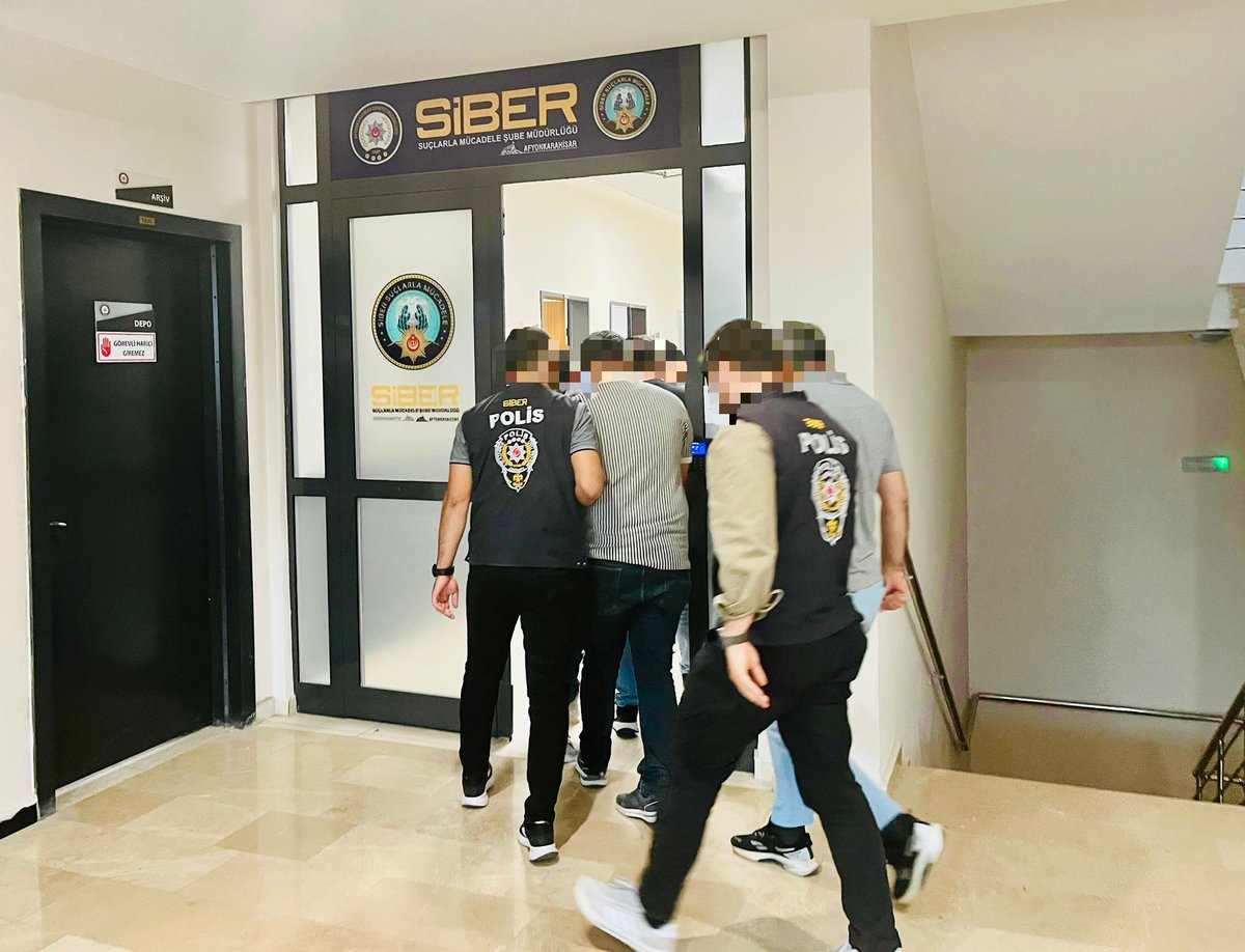 Afyonkarahisar'da Düzenlenen Operasyonla 900 Bin TL'lik Kripto Para Dolandırıcılığı Çetesine Darbe