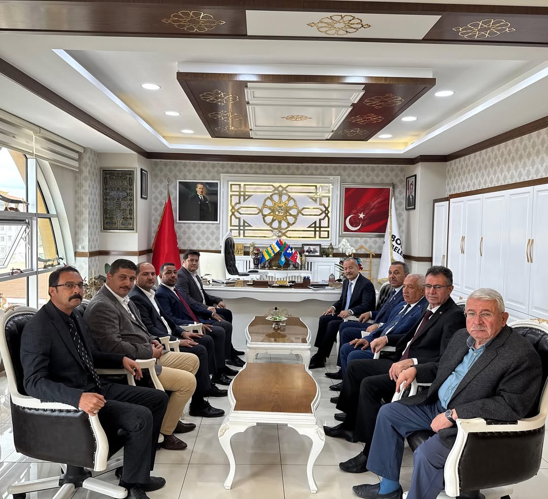 Bolvadin'e Modern Çöp Temizleme Aracı Kazandırıldı