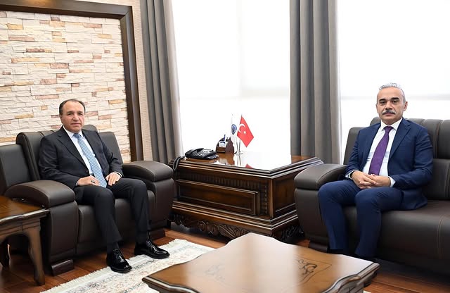 Afyonkarahisar Cumhuriyet Başsavcısı, AKÜ Rektörü'nü Ziyaret Etti