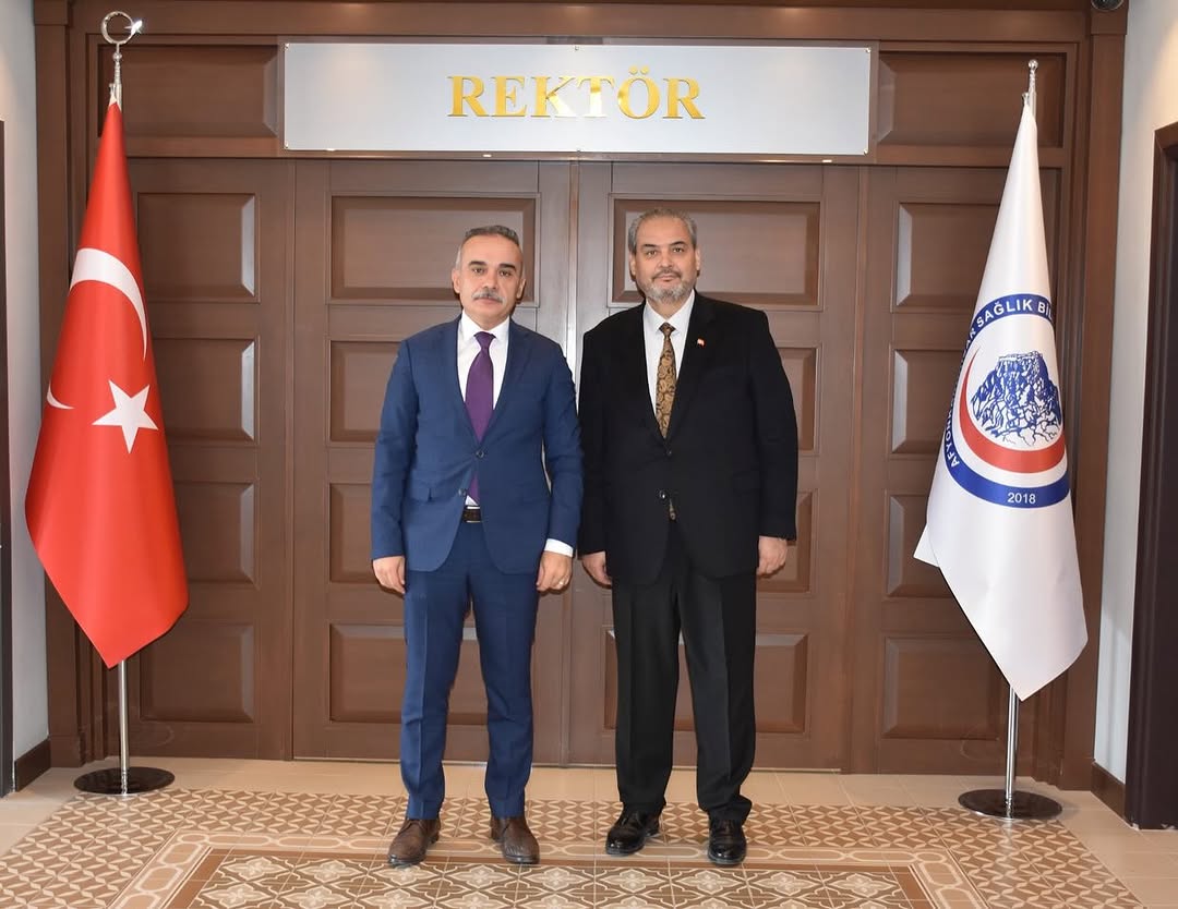 Afyonkarahisar Sağlık Bilimleri Üniversitesi Rektörü, Cumhuriyet Başsavcısı'nı Makamında Ağırladı