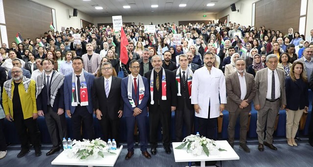 Gazze'deki İnsanlık Dramı Akademik Platformda Masaya Yatırıldı