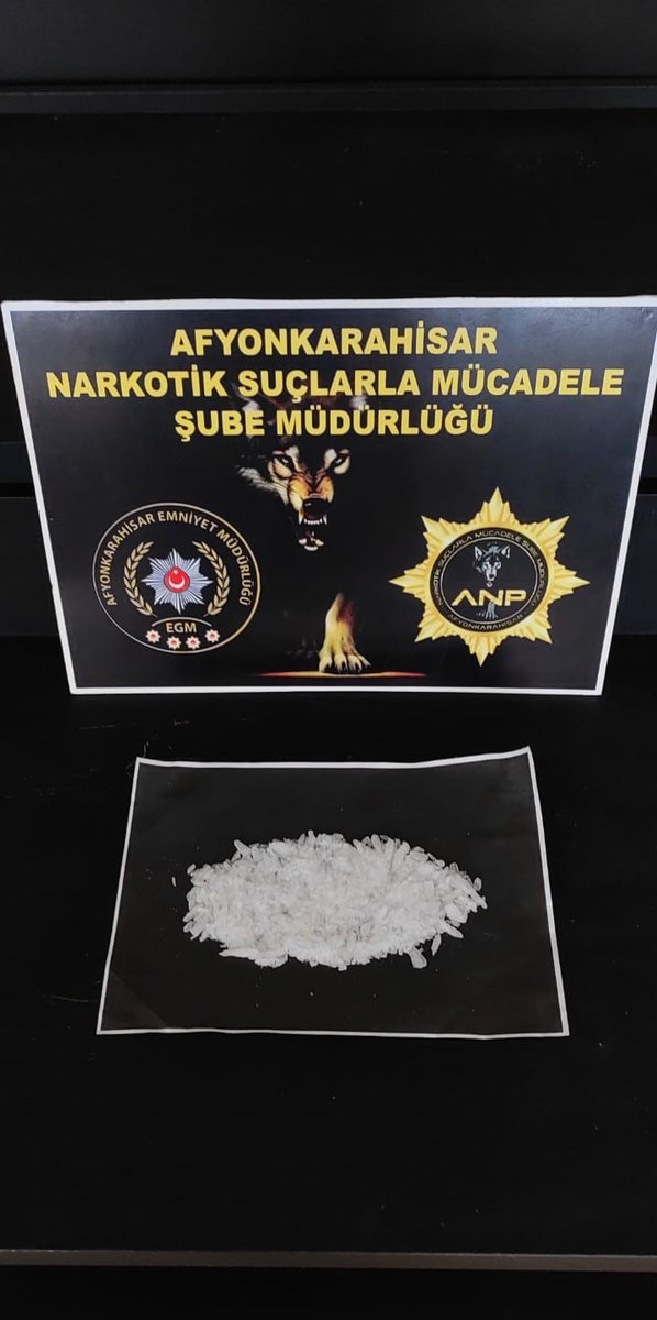 Otogarda Uyuşturucu Operasyonu: 2 Kişi Tutuklandı