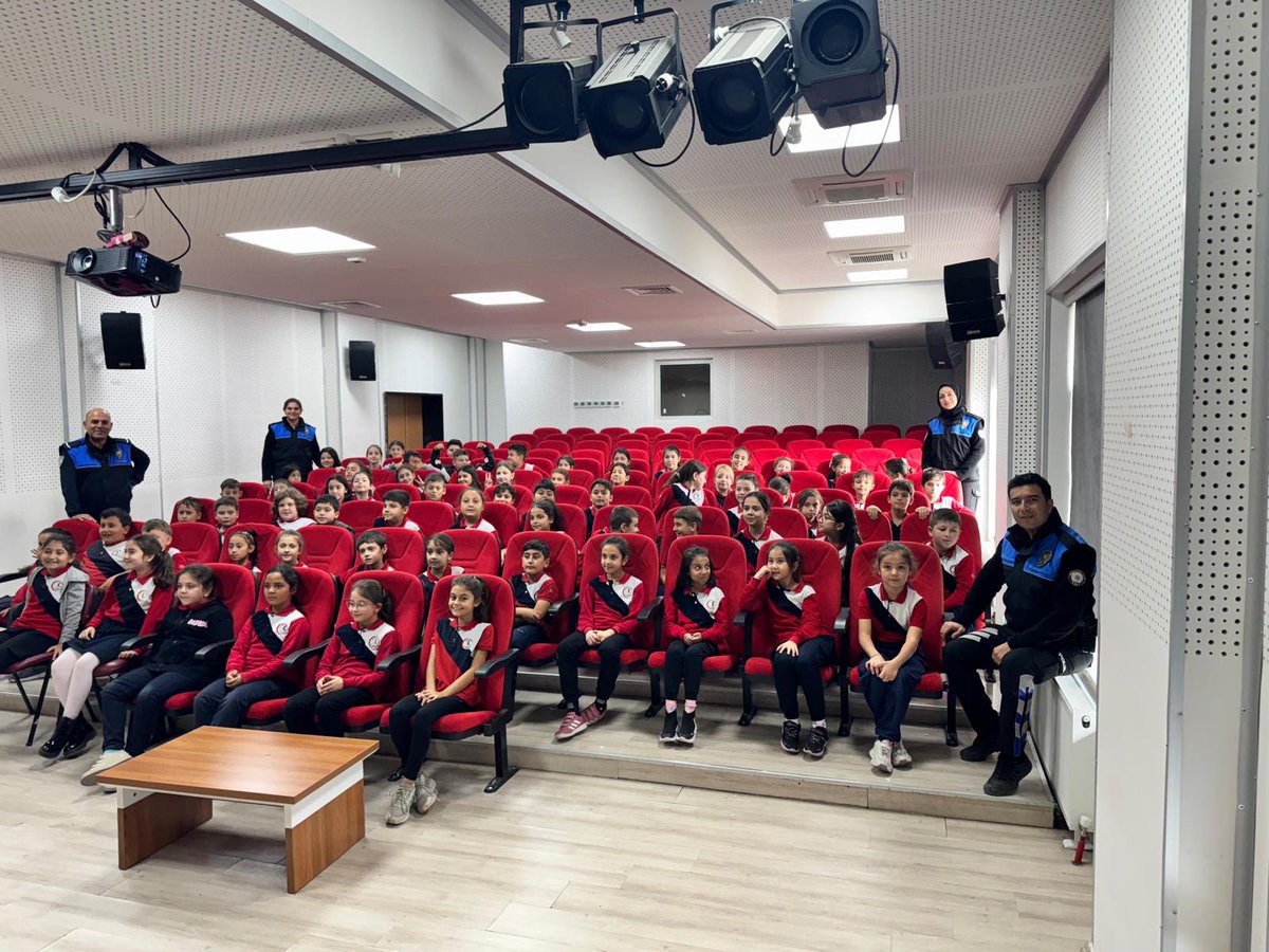 Emniyet Müdürlüğü, İlkokul Öğrencilerine Yönelik Güvenlik Eğitimi Verdi