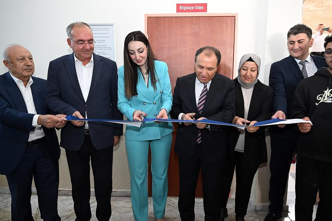 İscehisar MYO'da Teknoloji Eğitimine Büyük Destek: Yeni Bilgisayar Laboratuvarı Hizmete Açıldı