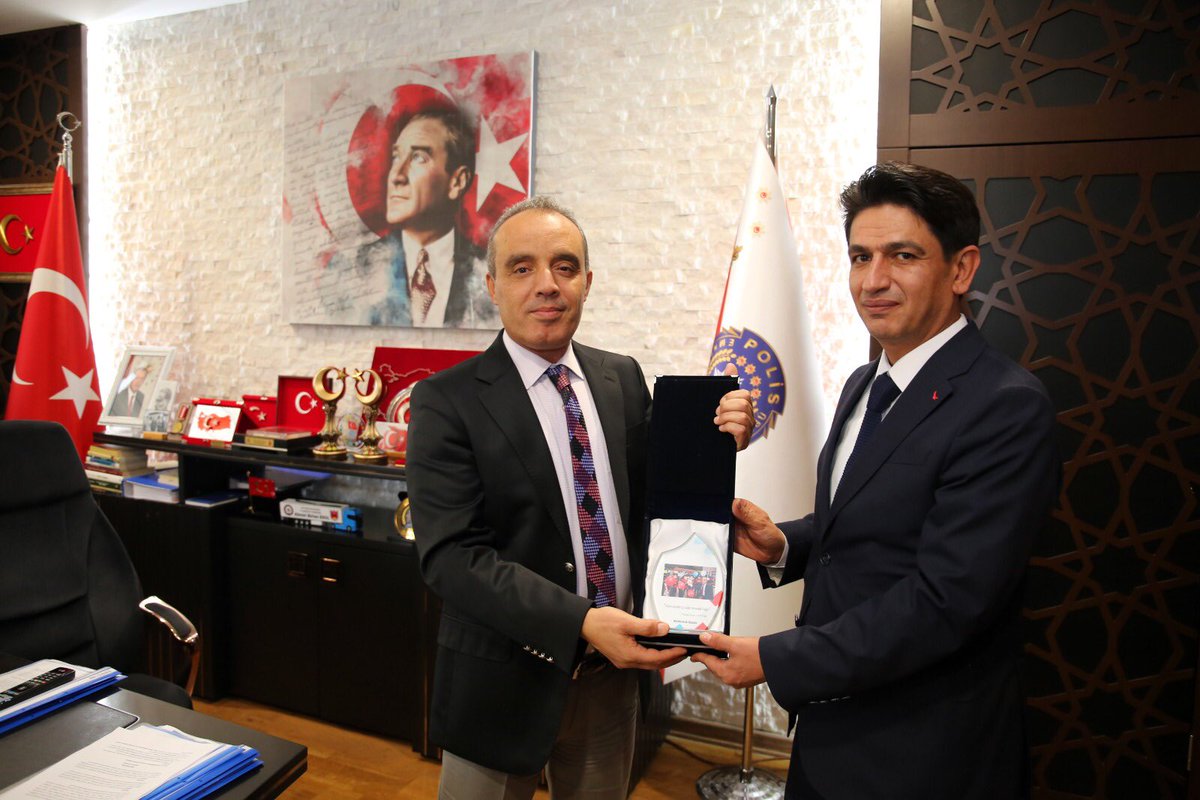 Büyükkalecik İlkokulu Yöneticileri Emniyet Müdürü'nü Ziyaret Etti