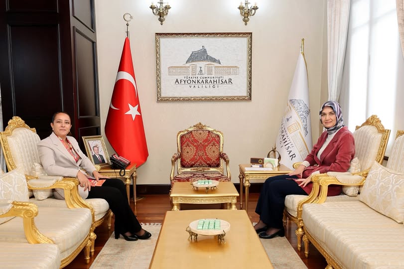 Burdur Valisi Afyonkarahisar'da Misafir Edildi