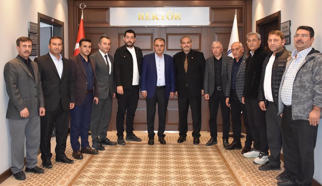 Afyonkarahisar Sağlık Bilimleri Üniversitesi Rektörü Prof. Dr. Adem Aslan, Türk-İş Heyetini Ağırladı