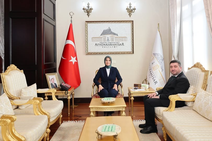 Afyonkarahisar Valisi Yiğitbaşı, AK Parti İl Başkan Yardımcısı Sevim'i Makamında Ağırladı