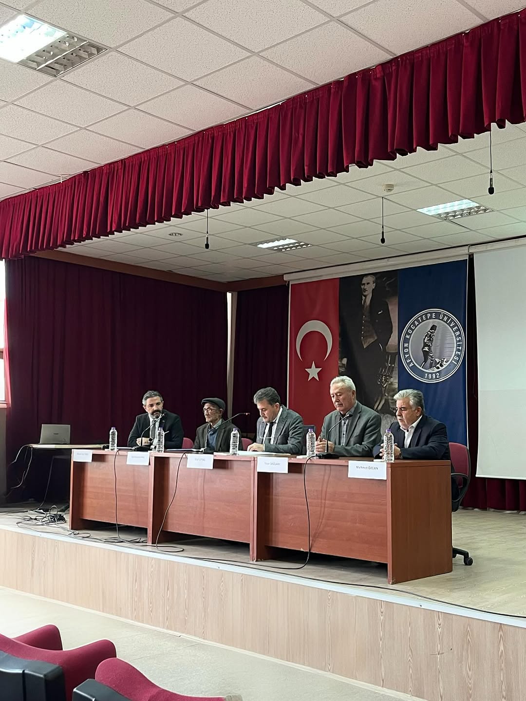 Halk Edebiyatının Usta İsimleri Afyon Kocatepe Üniversitesi'nde Buluştu