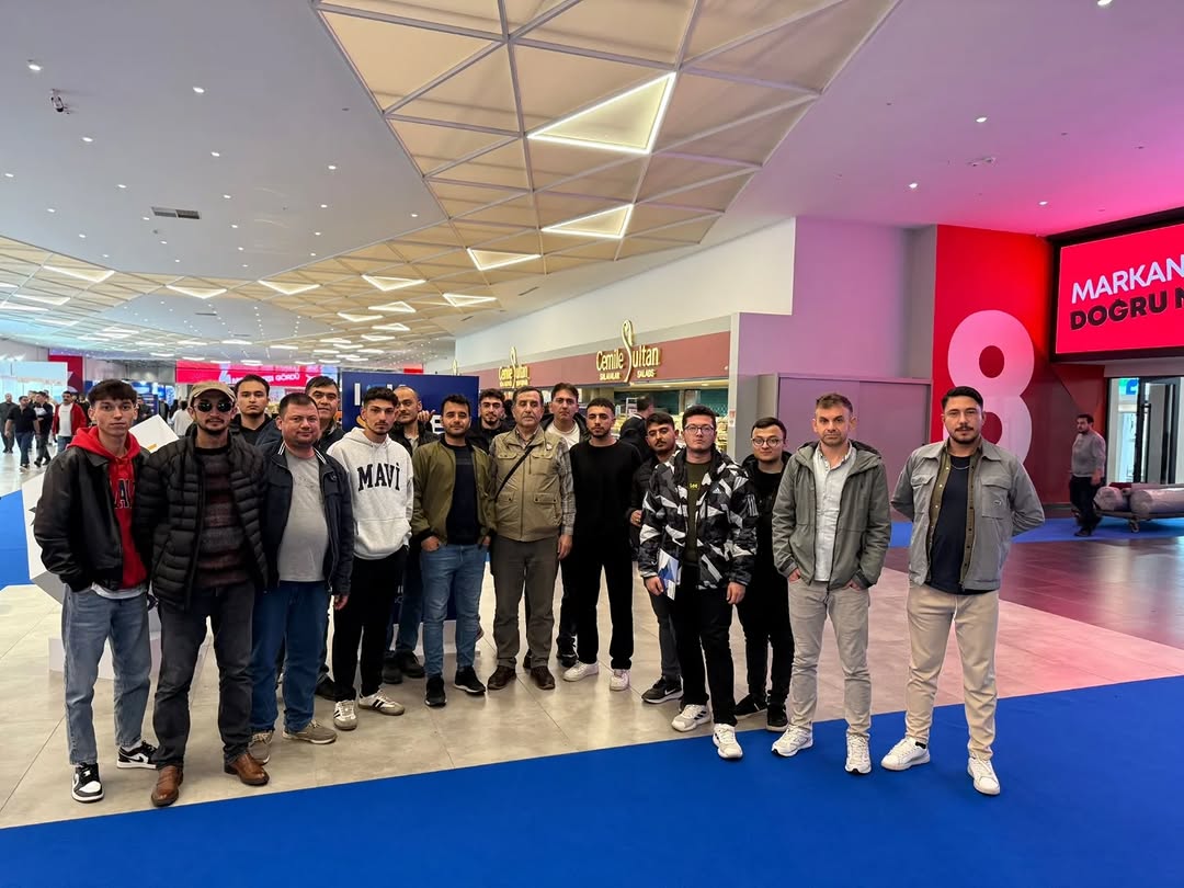 Afyon Kocatepe Üniversitesi Öğrencileri ISK SODEX 2025'te Sektörle Buluştu