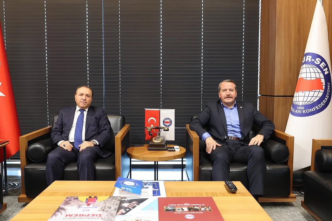 AKÜ Rektörü Karakaş, Memur-Sen Genel Başkanı Yalçın'ı Makamında Ağırladı