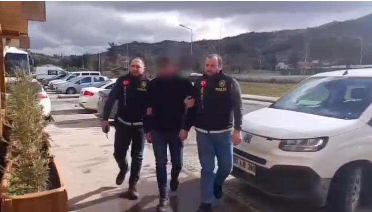 Afyonkarahisar'da İki Ayrı Hırsızlık Olayının Faili Tutuklandı