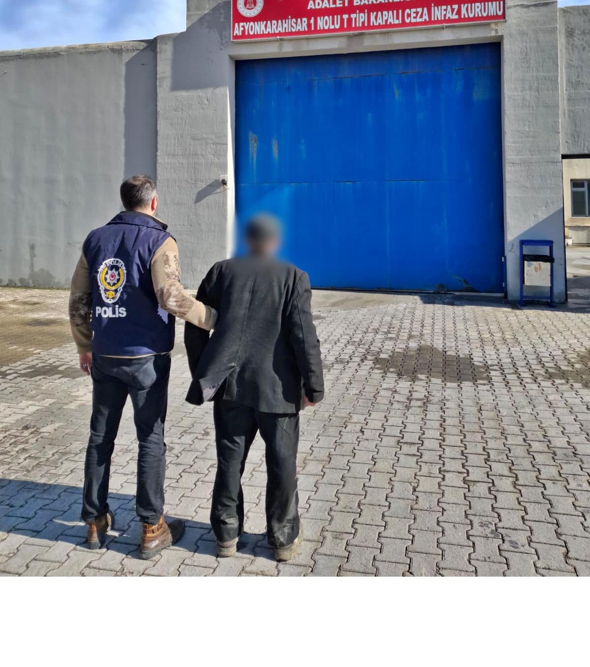 Yakın Akrabayı Öldürme Suçundan Aranan Şahıs Yakalandı