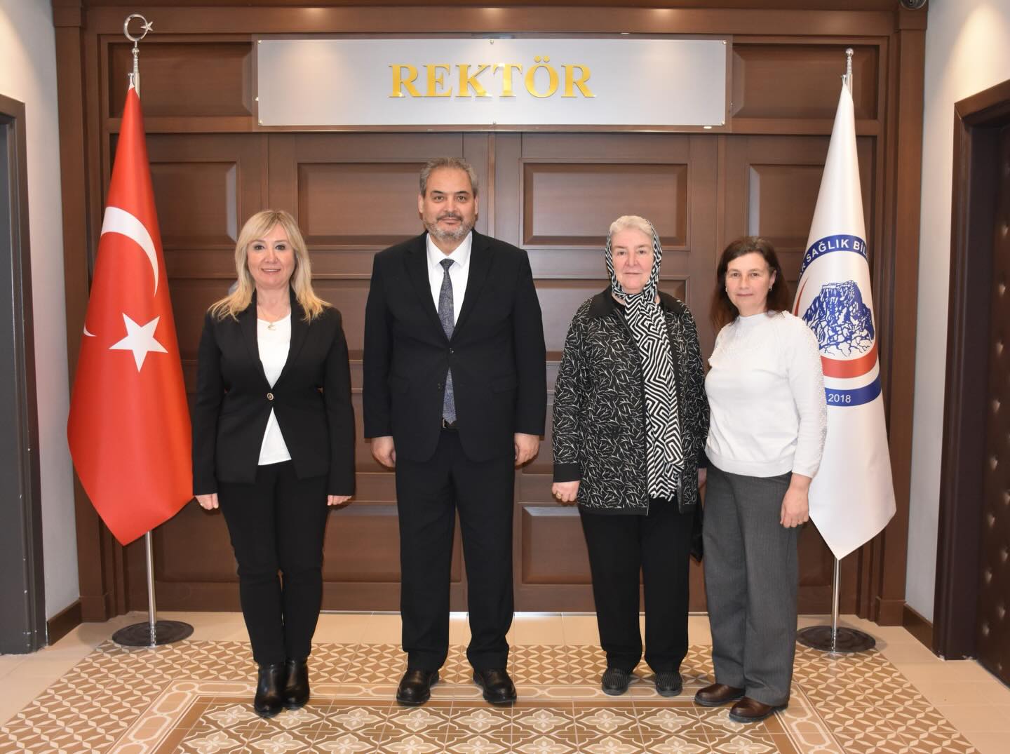 AFSÜ Rektörü Prof. Dr. Adem Aslan, MHP Kadın Kolları Temsilcilerini Ağırladı