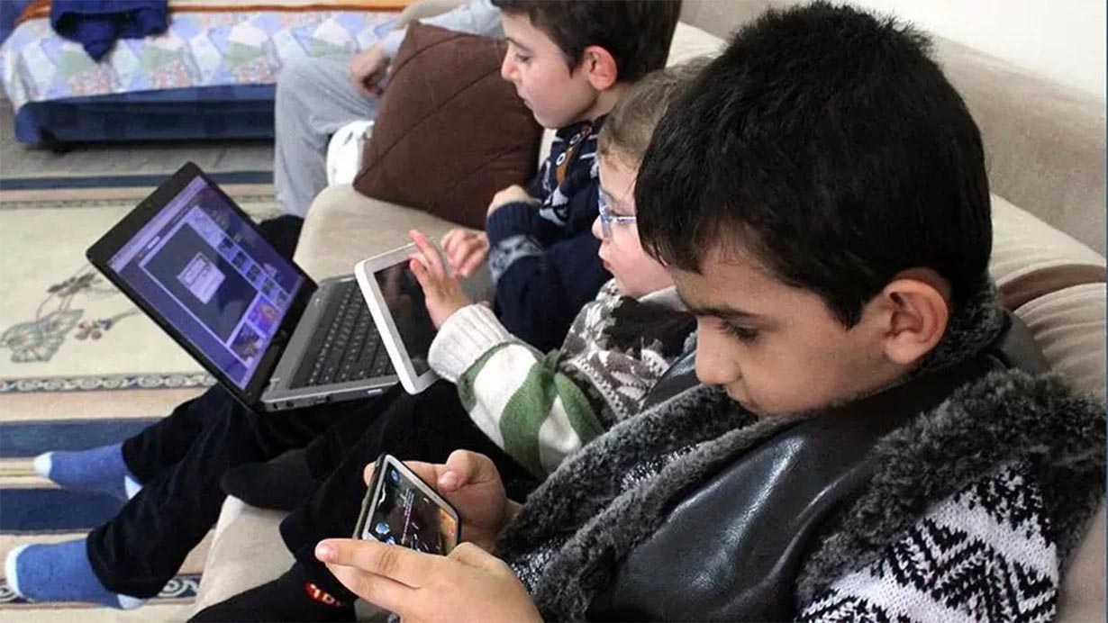 Afyonkarahisar'da Sosyal Medya Bağımlılığının Sağlık Üzerindeki Etkileri Araştırılıyor